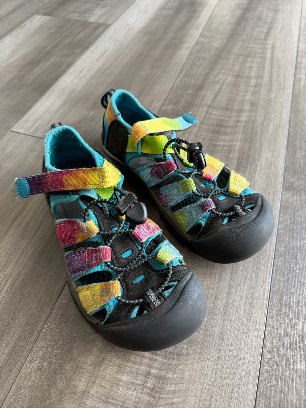 KEEN Kids Newport H2 Tie Dye Sandals Washable Youth Size 3 Hiking Outdoor